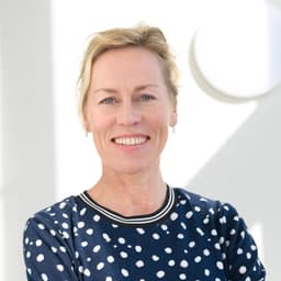 Martine Kennis